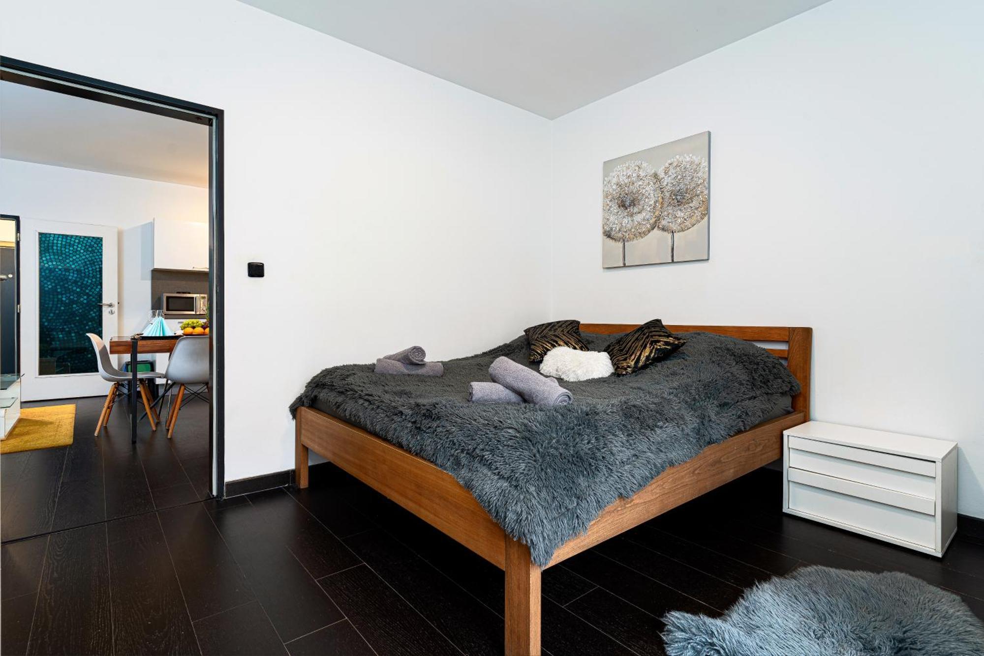 Apartment Kingdom Of Silver