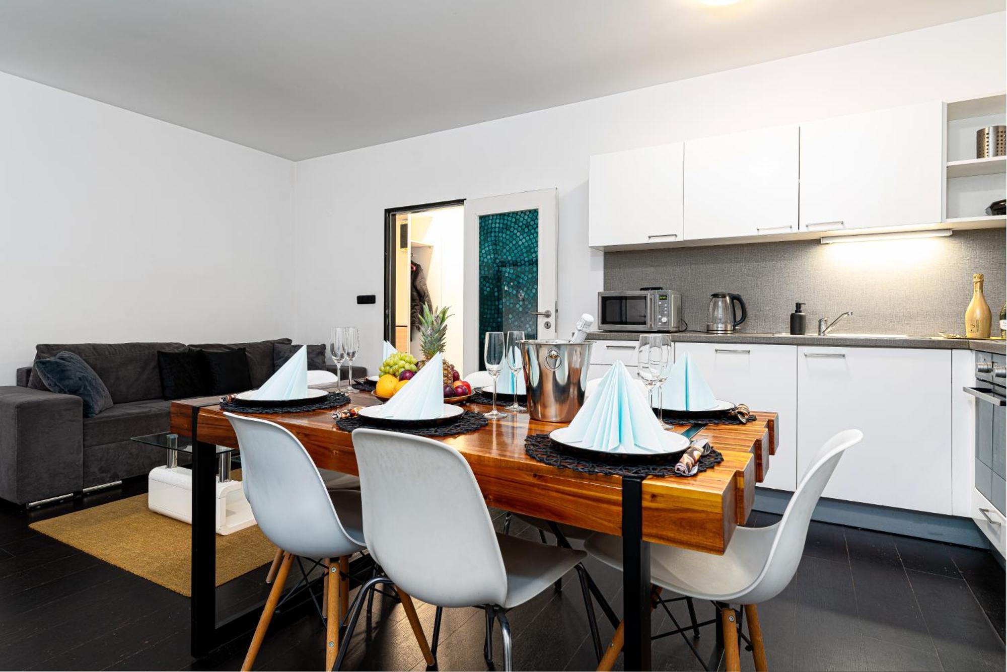 Kingdom Of Silver Apartment *